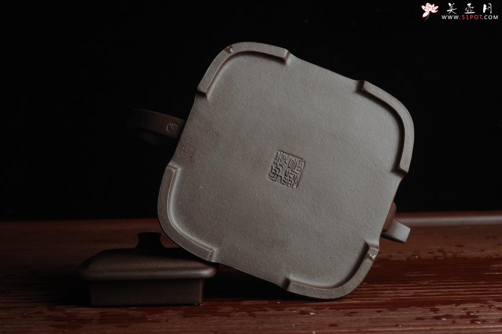 紫砂壶图片：美壶特惠 高手刻竹 全手工四方福明壶 泥料超好 - 美壶网