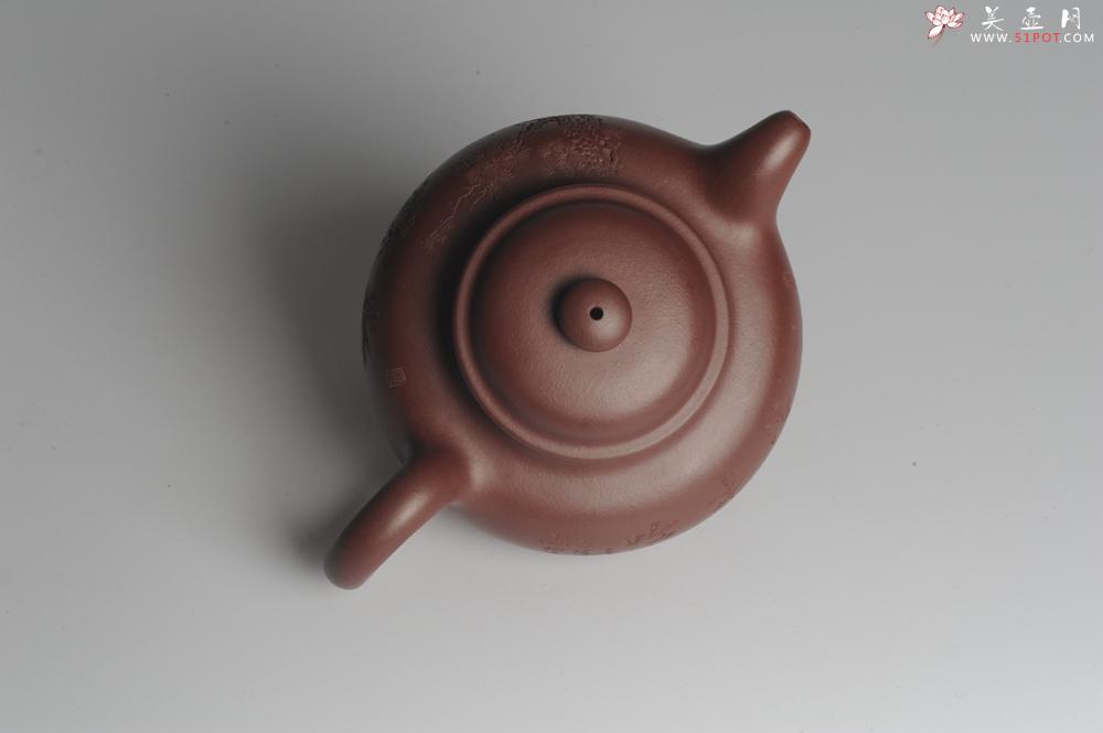 紫砂壶图片：强强联合 实力派杨老师全手工大亨莲子 方健老师即兴装饰 一甄清气半静吟 古韵悠悠 气势非凡 深得老味 - 美壶网