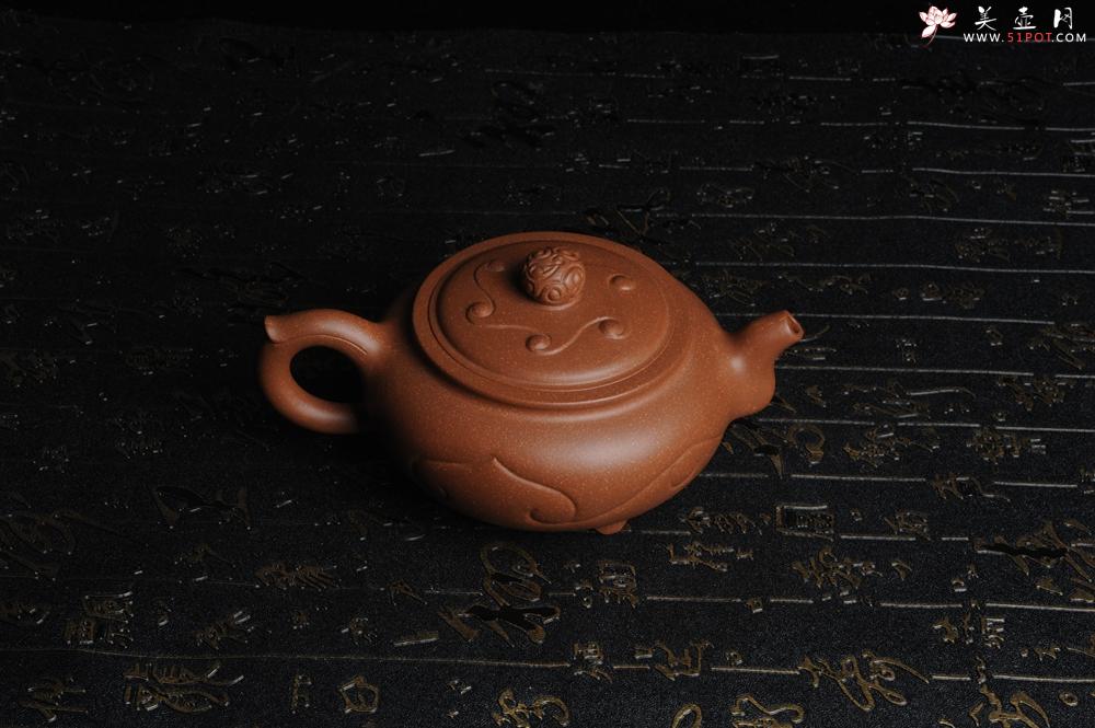 紫砂壶图片:美壶特惠 原创三足如意壶 嵌盖难度大 油润降坡泥 做工超精致 - 美壶网