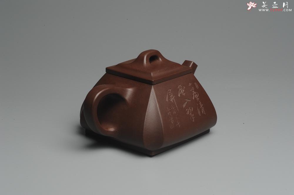 紫砂壶图片：美壶特惠 用心之作 进步之作 细节到位 做工精良 方健老师精心装饰山水抽角石瓢 只为看得见的朋友精工 - 美壶网