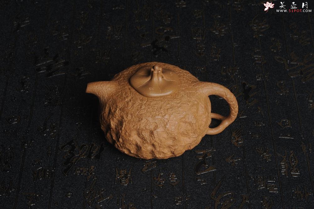 紫砂壶图片：美壶特惠 进步明显优质黄金段全手工供春壶 异型盖 难度大 肌理丰富 - 美壶网