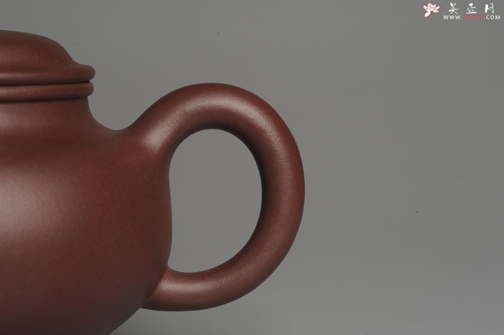 紫砂壶图片：实力派杨欣橙老师全手工紫茄泥大亨掇只 深得其味 泥料灰常油润 - 美壶网