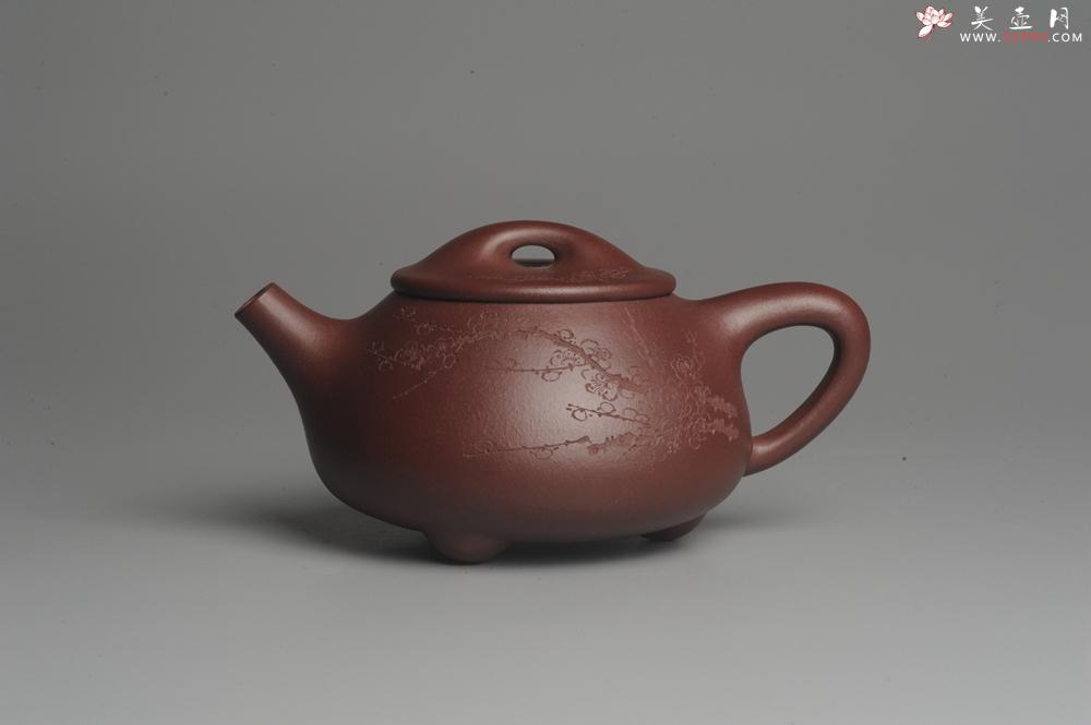 紫砂壶图片：美壶特惠 精致做工经典平盖小石瓢 精刻梅花 暗香浮动 灰常雅致 - 美壶网