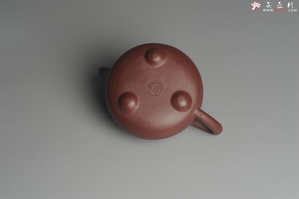 紫砂壶图片：美壶特惠 精致做工经典平盖无为小石瓢 精刻人物 茶人醉爱 - 美壶网