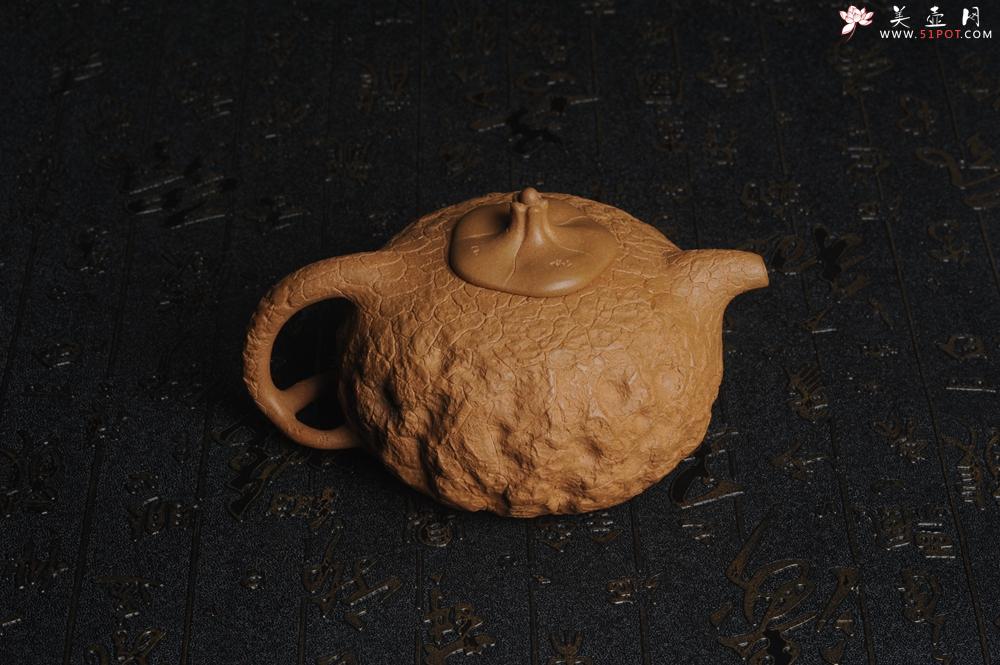 紫砂壶图片：美壶特惠 进步明显优质黄金段全手工供春壶 异型盖 难度大 肌理丰富 - 美壶网