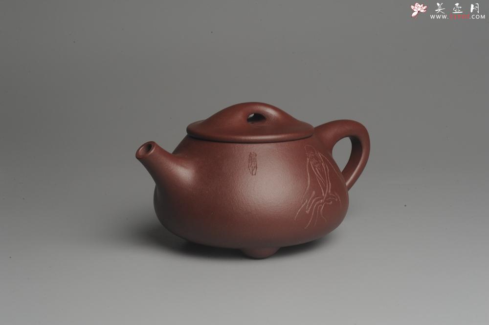 紫砂壶图片：美壶特惠 精致做工经典平盖饮者寿小石瓢 精刻人物 茶人醉爱 - 美壶网