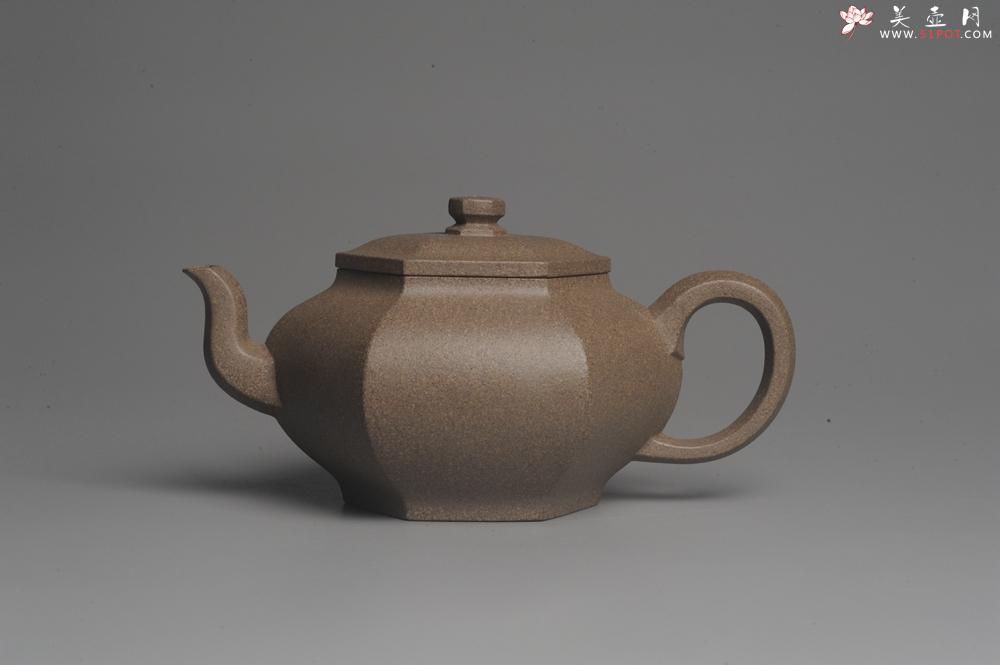 紫砂壶图片：美壶中秋国庆特惠 精工老段泥锦方壶 泥料特好 茶人醉爱 - 美壶网