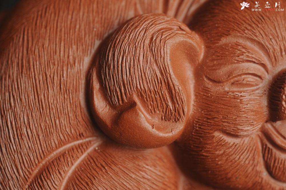 紫砂壶图片：美宠特惠 优质清水泥精致手工茶宠 一团和气招财猪 长7cm宽5cm高3.5cm - 美壶网