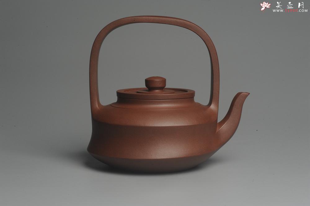 紫砂壶图片：进步明显 扛鼎之作 全美品 难度大刹凹单片折肩拍打成型全手工提壁壶 且玩且珍惜 - 美壶网