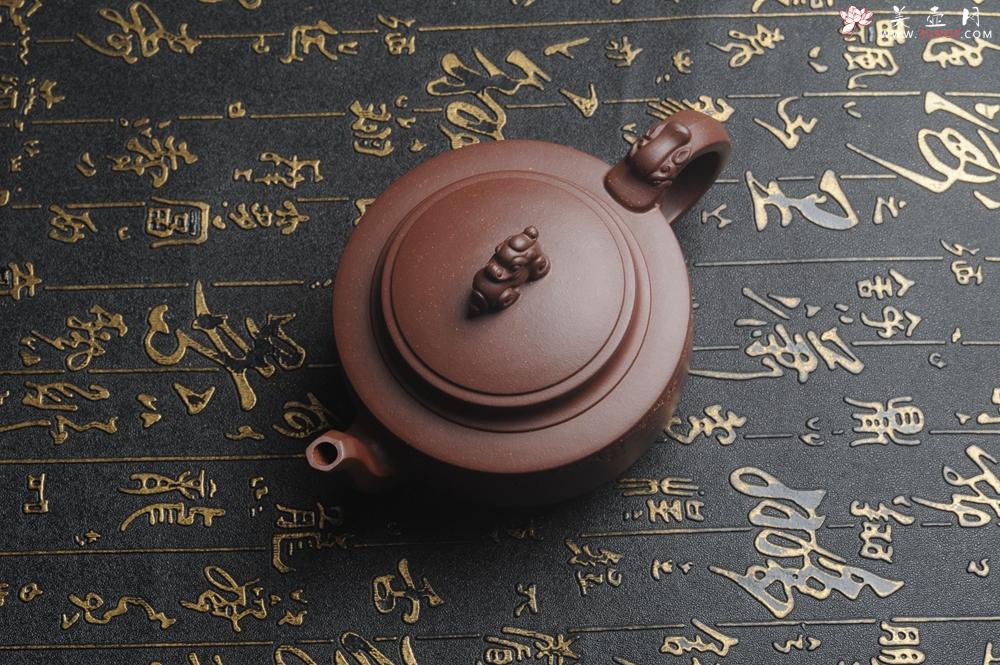 紫砂壶图片：美壶特惠 精工祥瑞壶 出水如柱 - 美壶网