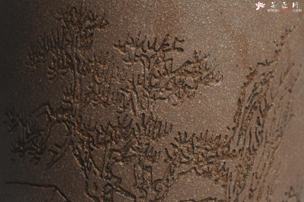 紫砂壶图片：美壶特惠 优质老段文人集狮壶 通景山水 灰常雅致 - 美壶网