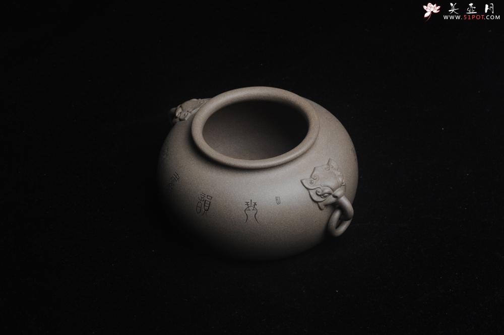 紫砂壶图片：精品特惠 老青段精品瑞兽双耳罐 茶仓 茶叶罐 水洗 烟灰缸 多用 子陶刻抚琴图 琴韵书声 - 美壶网