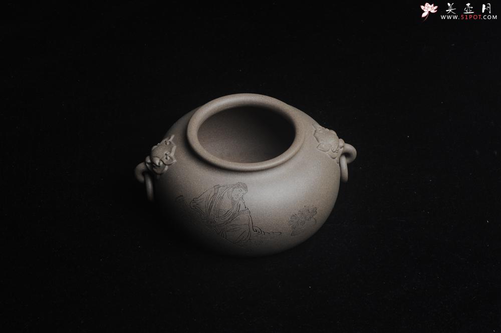 紫砂壶图片：精品特惠 老青段精品瑞兽双耳罐 茶仓 茶叶罐 水洗 烟灰缸 多用 子陶刻抚琴图 琴韵书声 - 美壶网