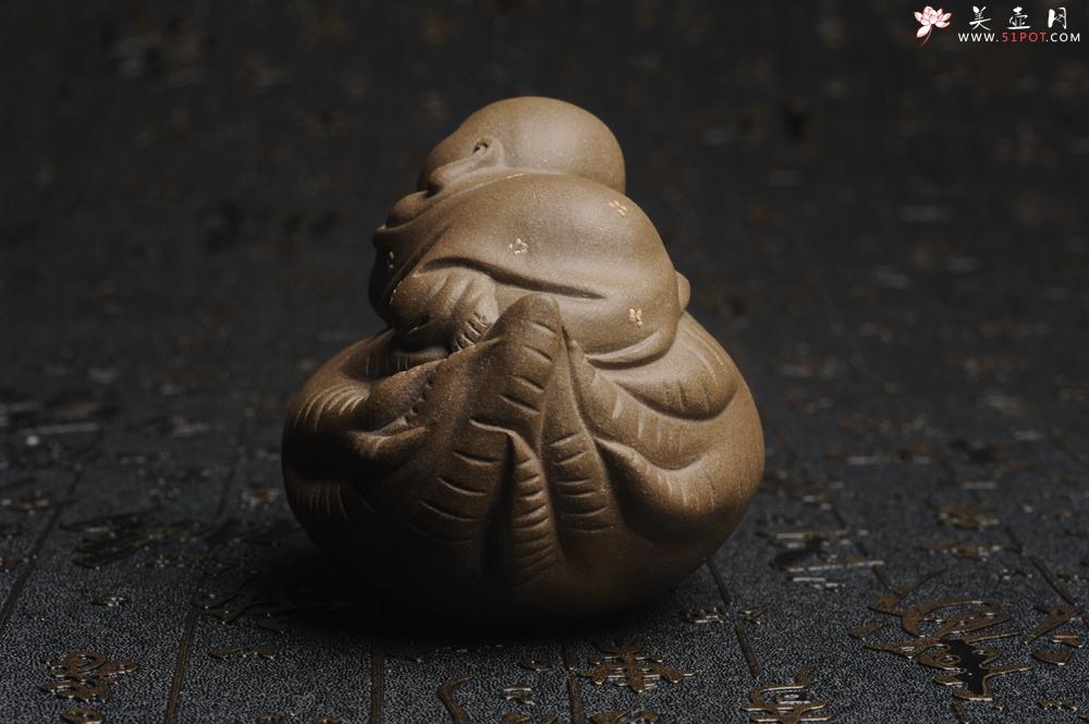 紫砂壶图片:美宠特惠 精工老青段如意人生茶宠摆件 神态细腻 长9cm宽7cm高7cm - 美壶网