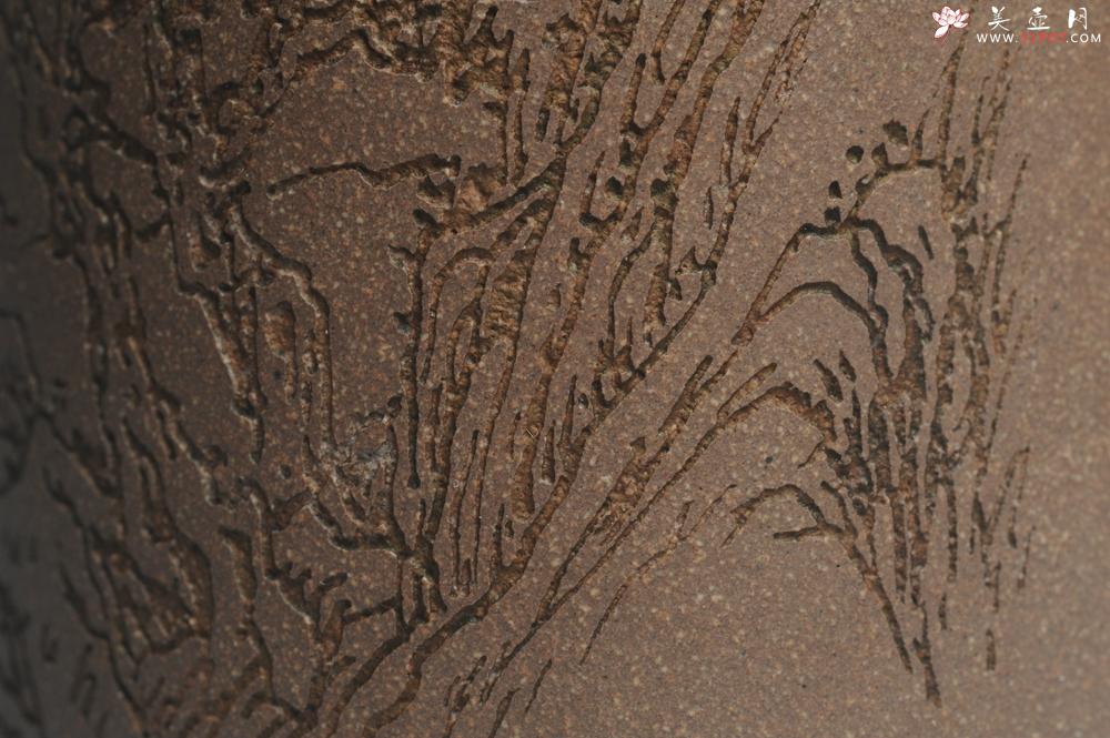 紫砂壶图片：美壶特惠 优质老段文人集狮壶 通景山水 灰常雅致 - 美壶网