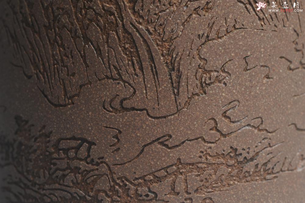 紫砂壶图片：美壶特惠 优质老段文人集狮壶 通景山水 灰常雅致 - 美壶网