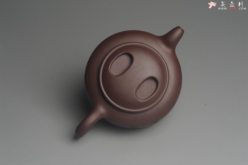 紫砂壶图片：美壶特惠 潜力股助工精工老紫泥牛盖壶 罗汉图 - 美壶网