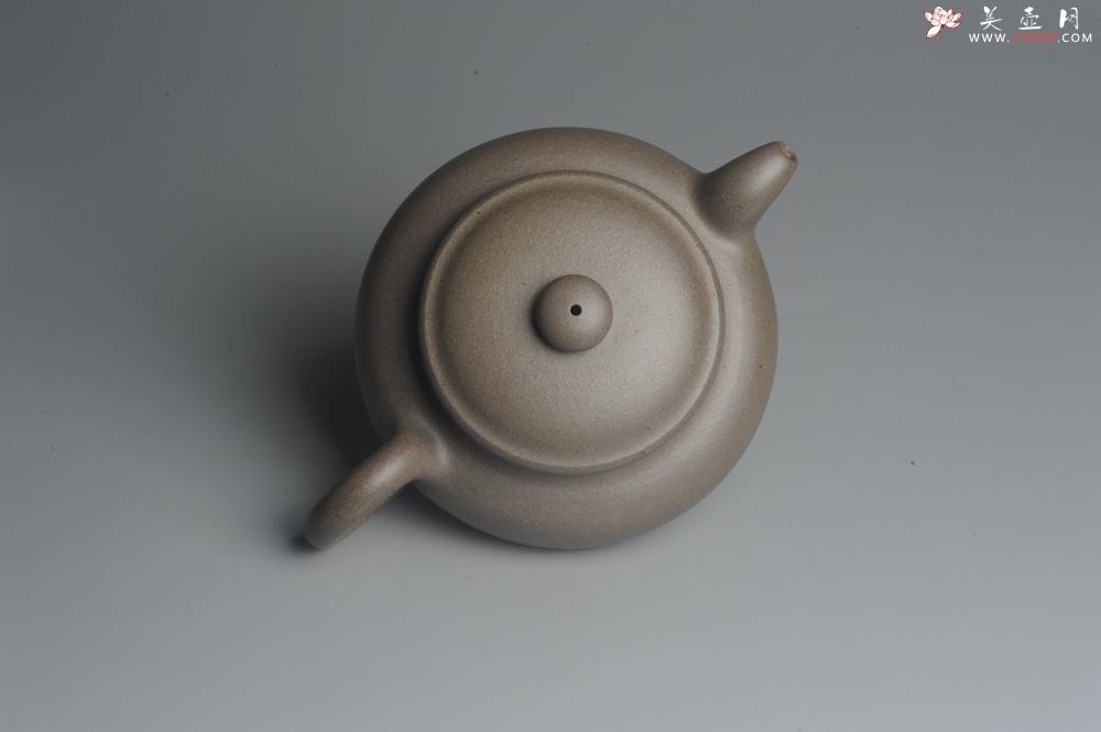 紫砂壶图片：邵大亨传人邵春良实力代表作 气韵十足 全手老青段大亨仿古 矿物质丰富 - 美壶网