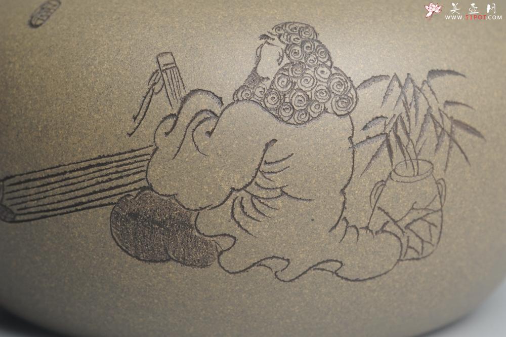 紫砂壶图片：美壶特惠 老青段 助工精工太白提梁 装饰抚琴图 文气雅致 - 美壶网