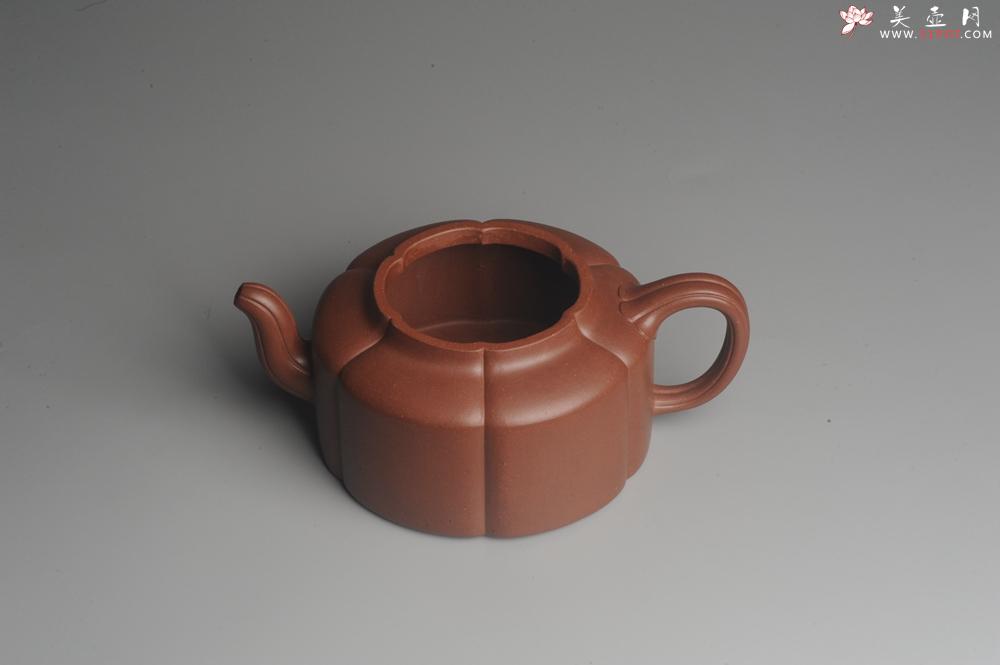 紫砂壶图片:实力派张海艳手工压制成型精工梅花周盘壶 气势磅礴 - 美壶网