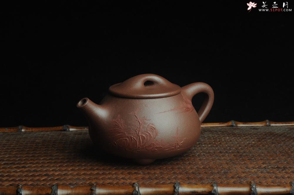 紫砂壶图片:美壶特惠 工料俱佳满瓢(景舟石瓢)泥绘山水 野旷天低树江清月近人 单色泥绘更显功力 - 美壶网
