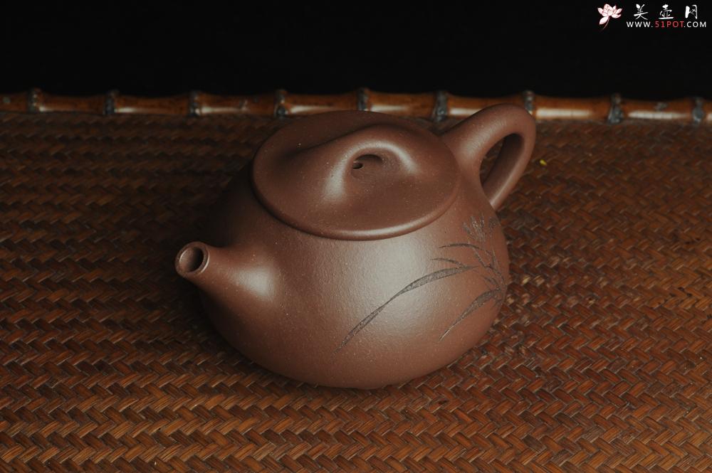 紫砂壶图片：美壶特惠 工料俱佳满瓢（霸王石瓢）装饰兰花 茶人醉爱 - 美壶网