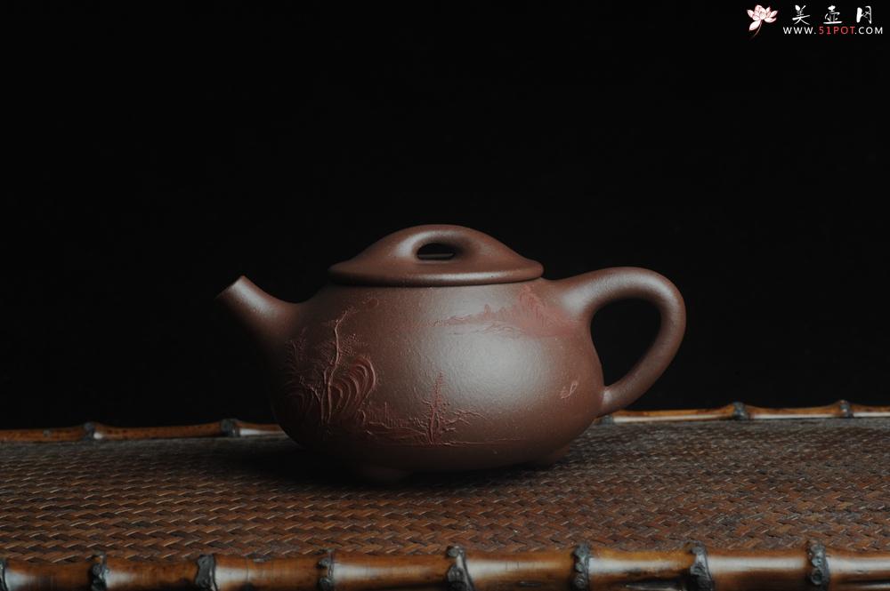 紫砂壶图片:美壶特惠 工料俱佳满瓢(景舟石瓢)泥绘山水 野旷天低树江清月近人 单色泥绘更显功力 - 美壶网