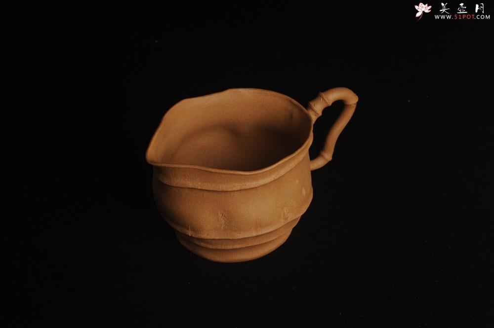 紫砂壶图片：全手大容量特好老黄段泥竹段公道杯 难度大 肌理丰富生动 - 美壶网