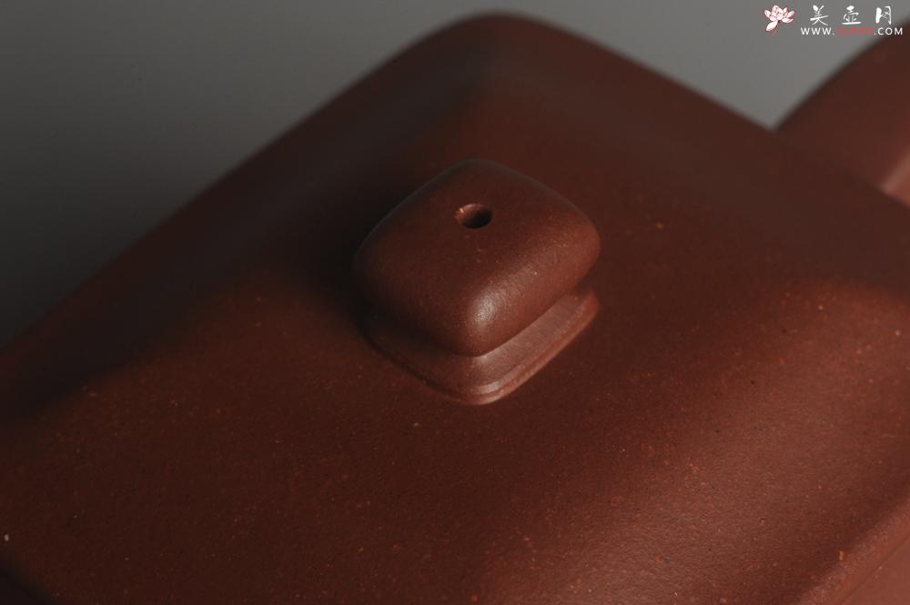 紫砂壶图片：实力派张海艳全手工原创特好底曹青四方纳福壶 线面挺括 大气 做工特好 - 美壶网