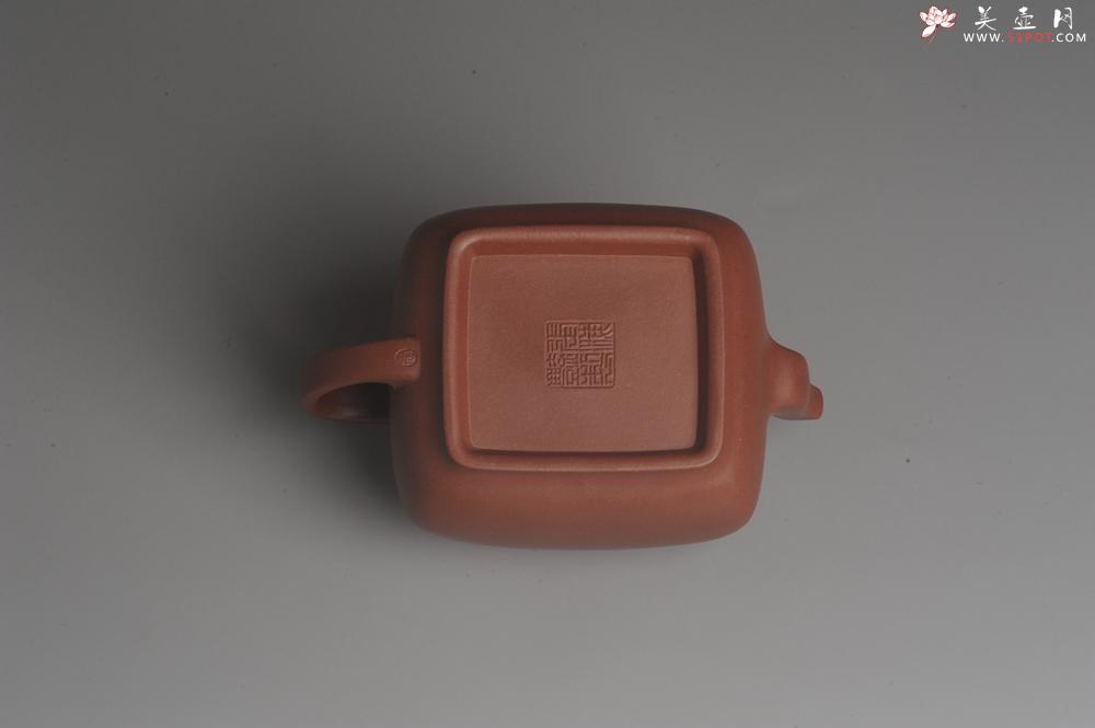 紫砂壶图片：实力派张海艳全手工原创特好底曹青四方纳福壶 线面挺括 大气 做工特好 - 美壶网