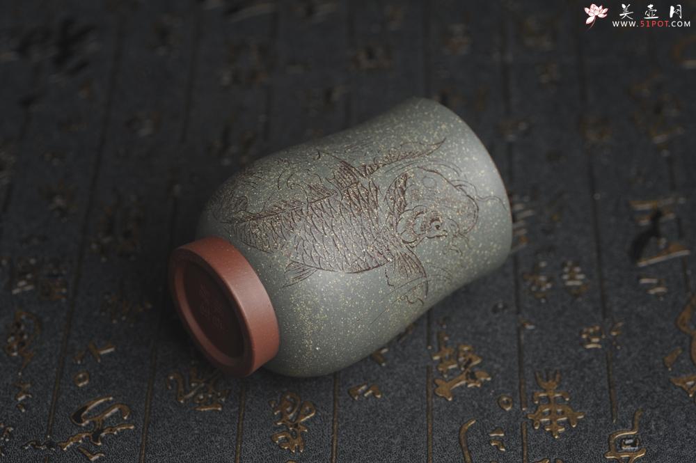 紫砂壶图片：美杯国庆特惠 精品好泥好工好刻雅致特厚实鱼跃主人杯 茶人醉爱 - 美壶网