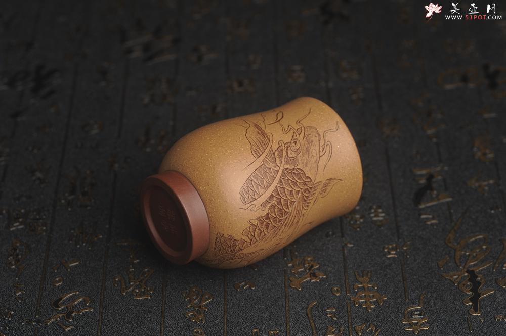 紫砂壶图片：美杯特惠 精品好泥好工好刻雅致特厚实鱼跃主人杯二式 茶人醉爱 - 美壶网