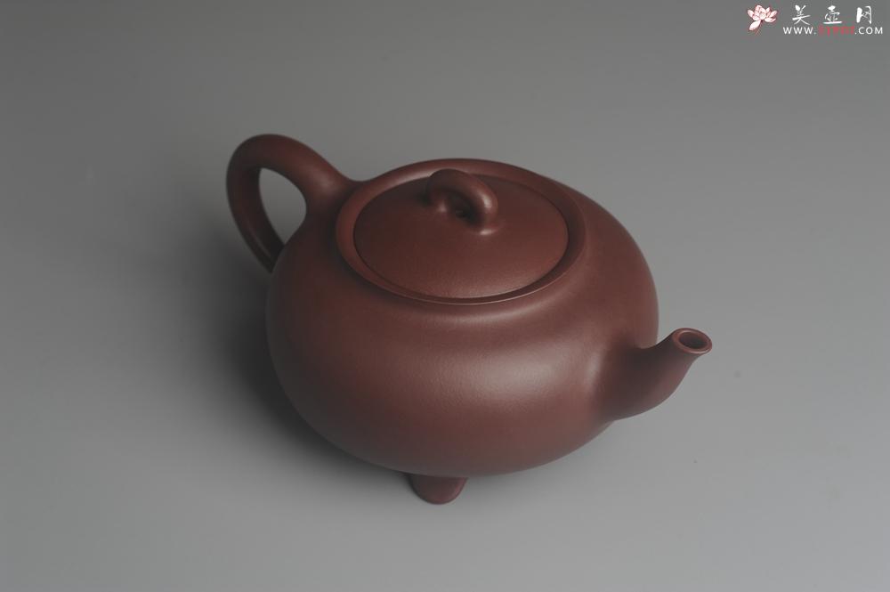 紫砂壶图片：油润底曹青 全手工三足致远 饱满厚重大气 - 美壶网