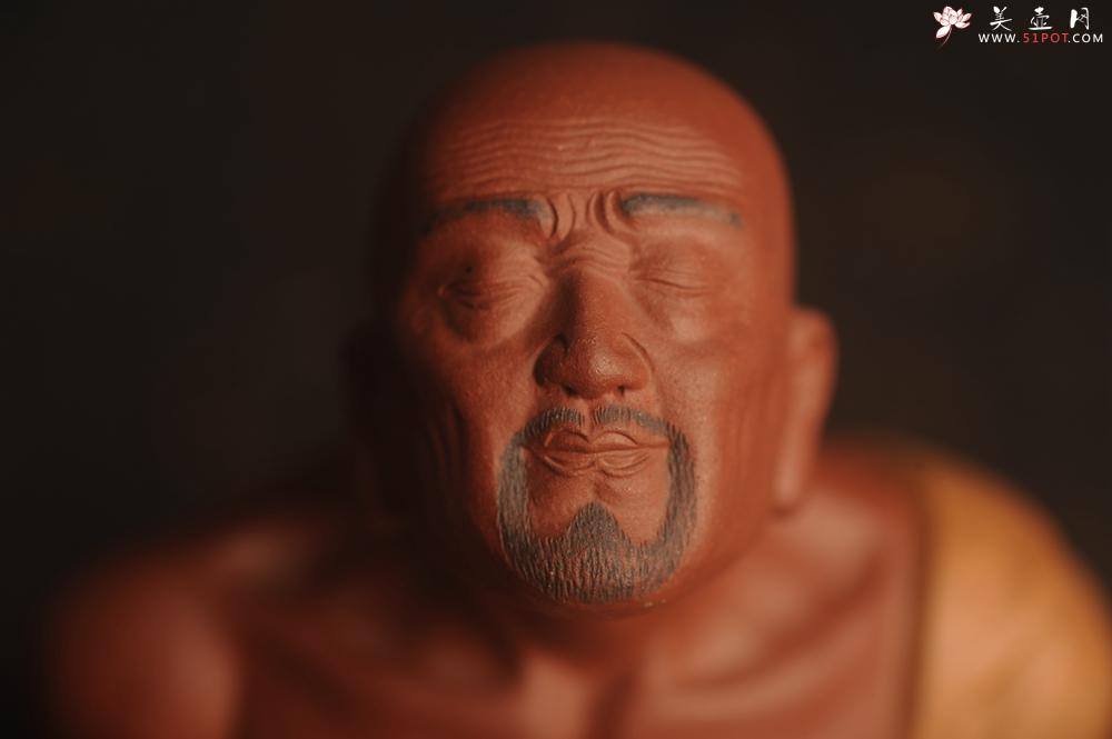 紫砂壶图片：迎中秋特惠紫砂雕塑 精工好料沐心罗汉 高14cm - 美壶网