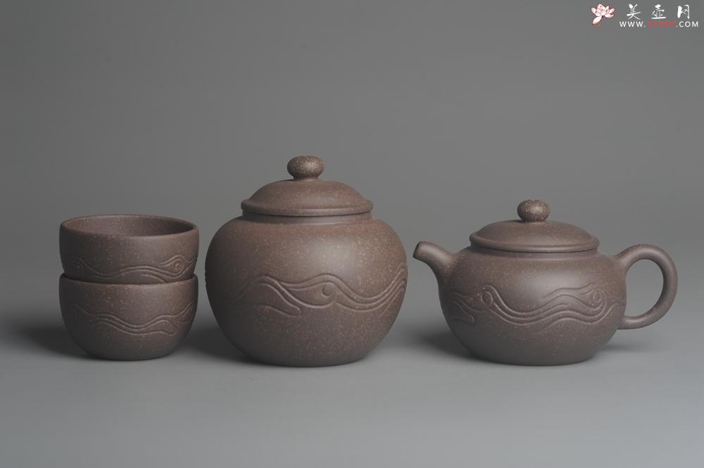 紫砂壶图片：美壶特惠 优质青灰段泥精致行云流水套组 一壶（180cc）二杯一醒茶罐（280cc） - 美壶网