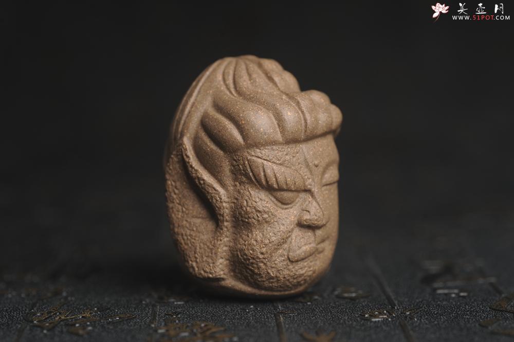 紫砂壶图片：美宠特惠 回馈壶友 精致青段泥是佛是魔 一念之间 手把件茶宠高5.8cm宽4.5cm左右 - 美壶网