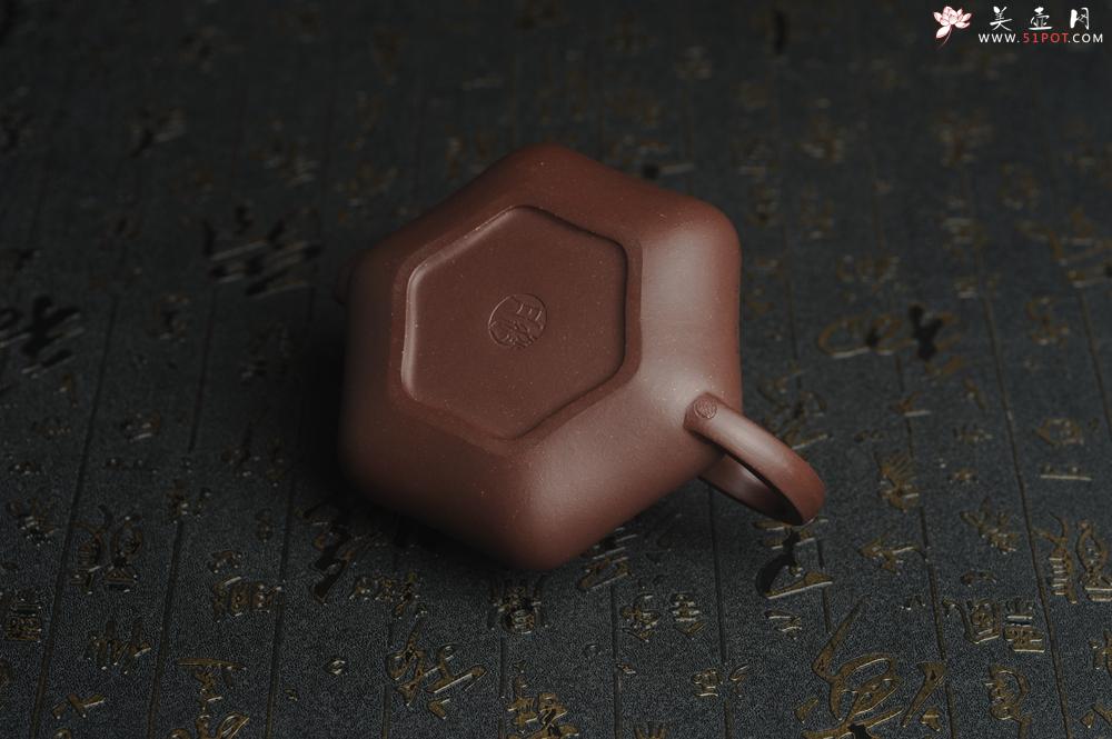 紫砂壶图片：美壶特惠 精致老紫泥六方福缘壶 茶人醉爱 - 美壶网