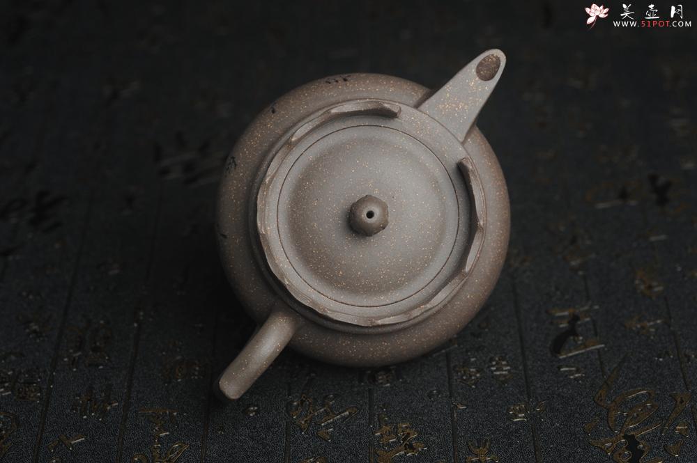 紫砂壶图片：美壶特惠 优质青灰段泥精致僧帽壶 茶人醉爱 - 美壶网
