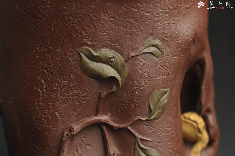 紫砂壶图片：美筒特惠 精致全手工紫泥藏蟾笔筒 高12cm直径10cm 贴叶灵动 金蟾生动 - 美壶网