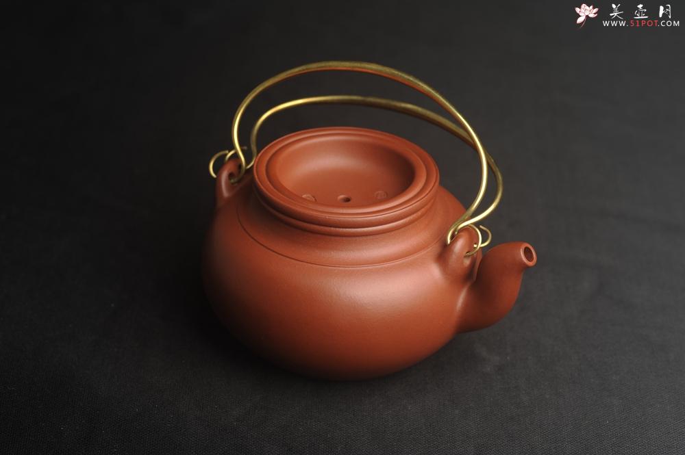 紫砂壶图片：潜力股周小培全手工老清水泥蛋包提梁壶 特实用 - 美壶网