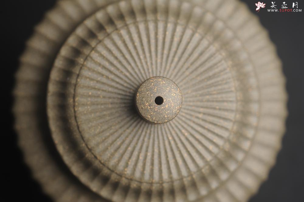 紫砂壶图片：美壶特惠 精致青段剑流德中壶 茶人醉爱 - 美壶网