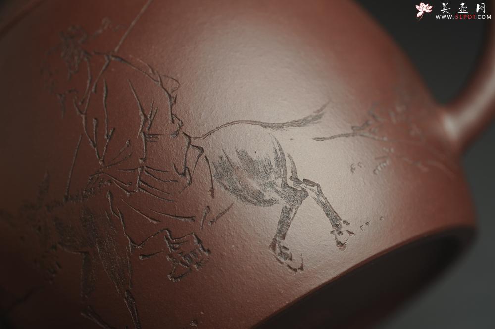 紫砂壶图片：,美壶特惠 超精致老紫泥秦权壶 装饰老子出关图 特文气 不输2000元做工 - 美壶网