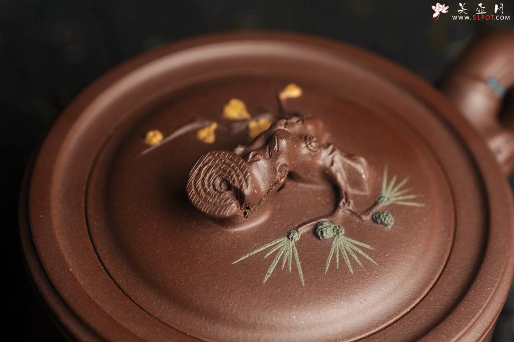 紫砂壶图片：美壶特惠 精致松竹梅岁寒三友竹段壶 茶人醉爱 - 美壶网