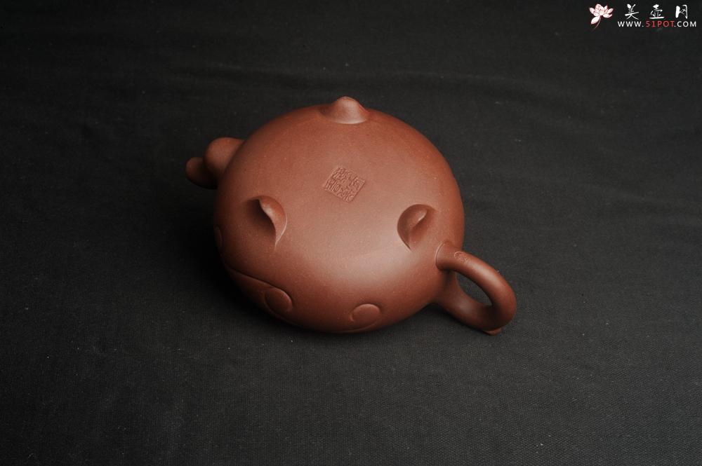 紫砂壶图片:美壶特惠 优质紫泥精工三角如意壶 嵌盖难度大 - 美壶网