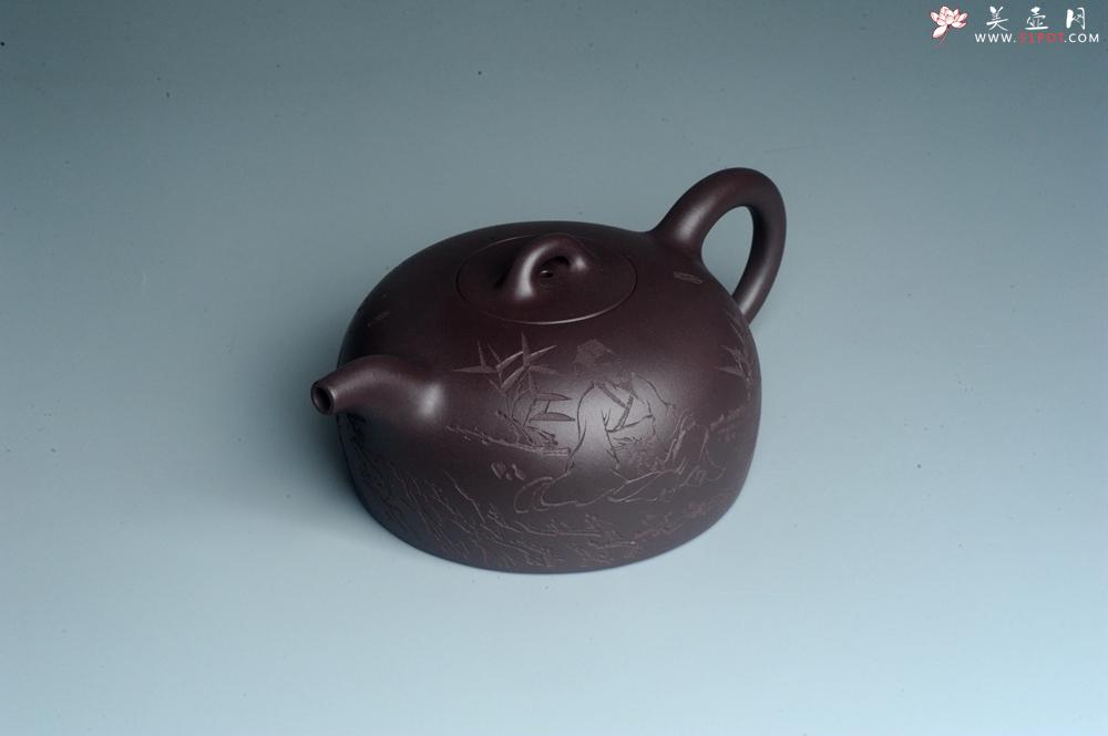 紫砂壶图片:潜力股周小培老师 油润底槽清 卡盖难度相当大 全手工大半月紫砂壶 大象无形 特文气 期待与亲结缘 - 美壶网