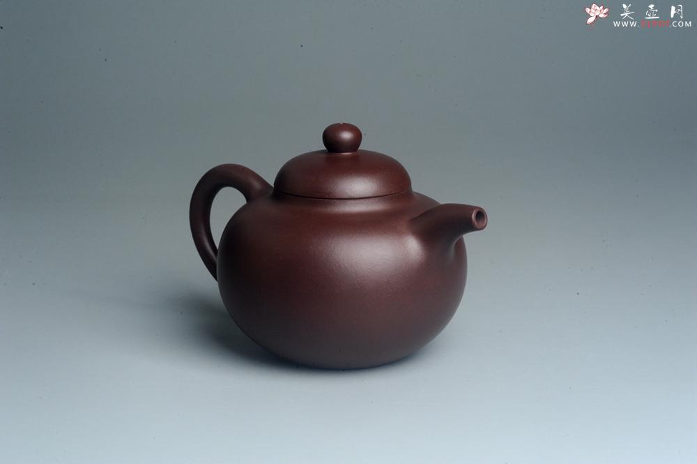 紫砂壶图片：潜力股周小培老师 原创全手工底槽青圆掇壶 - 美壶网