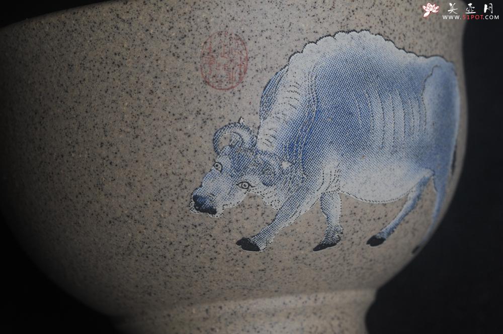 紫砂壶图片：美杯特惠 高温本山段泥 精致吉祥牛主人杯 高性价比 - 美壶网