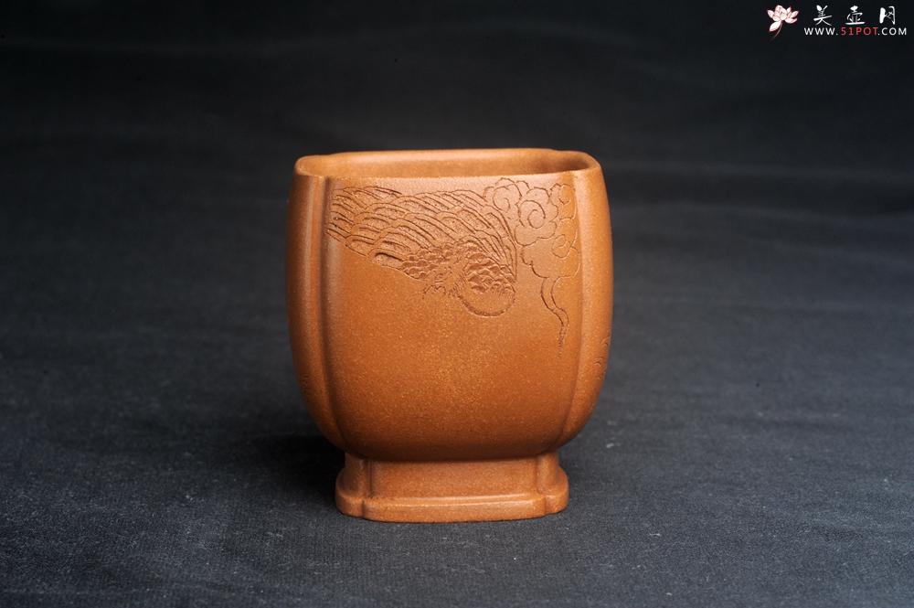 紫砂壶图片：美杯特惠 特好降坡泥 精致四方抽角大号主人杯 四面瑞兽 寓意吉祥 高性价比 - 美壶网