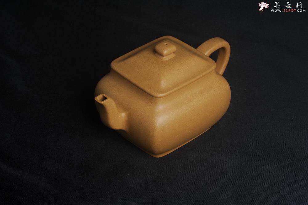 紫砂壶图片：实力派张海艳 全手工黄金段泥四方纳福壶 泥料做工俱佳 期待与亲结缘 - 美壶网