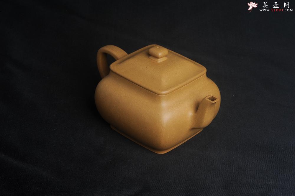紫砂壶图片：实力派张海艳 全手工黄金段泥四方纳福壶 泥料做工俱佳 期待与亲结缘 - 美壶网